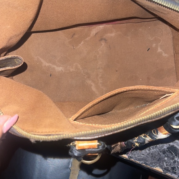 WELL LOVED LV ALMA PM!! - Picture 5 of 9